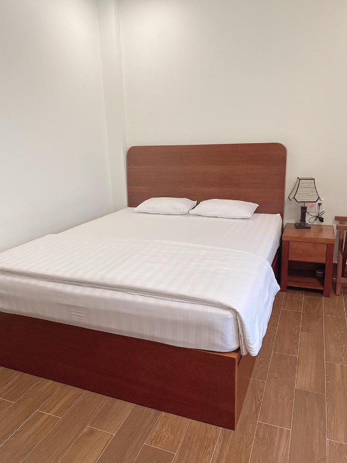 Pham Van Sakura Hotel Thuan An Eksteriør bilde